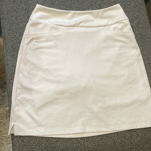 Adidas women’s skirt for golf/tennis. size XS